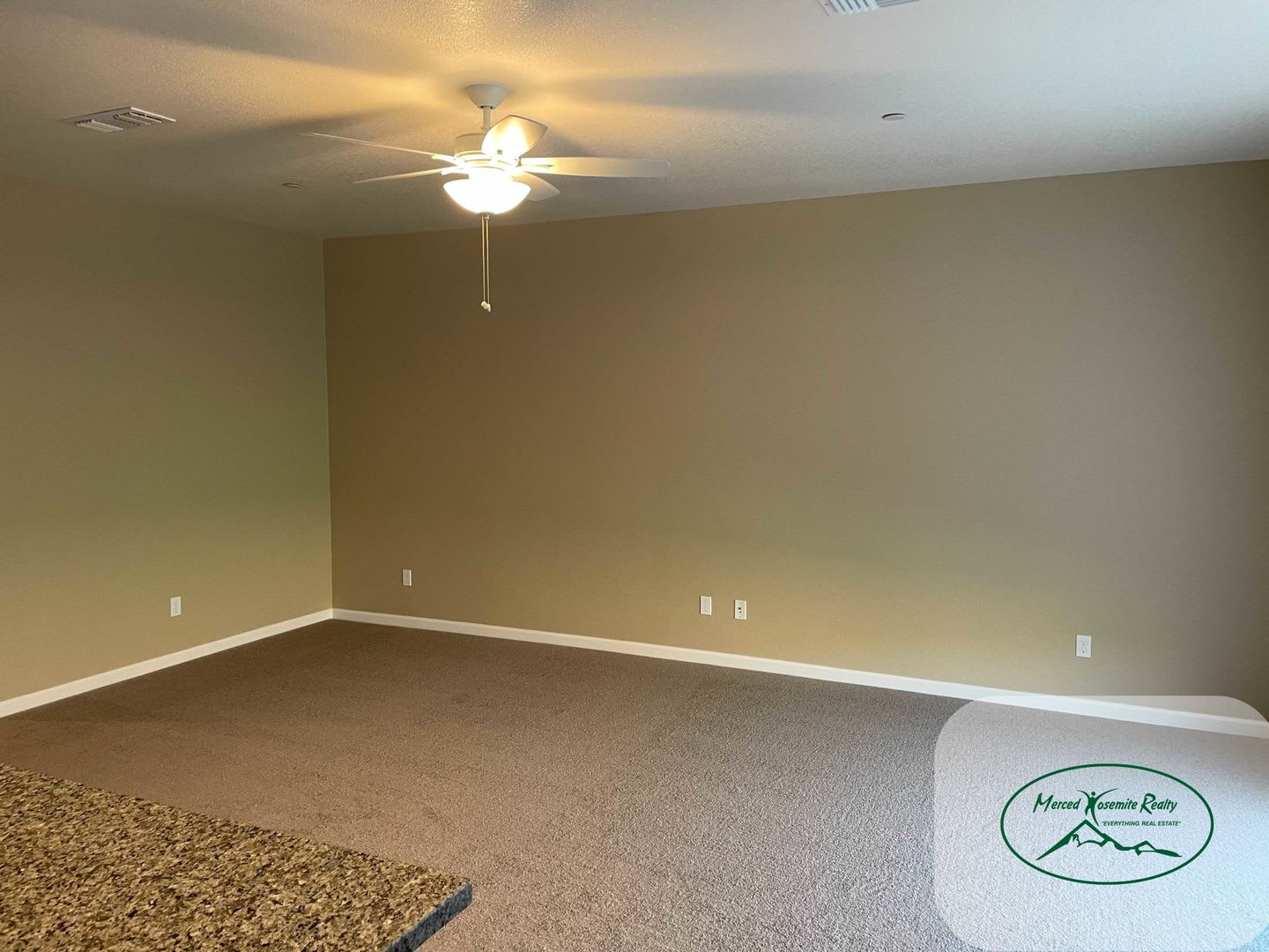 New Home Vacant Must Apply To Schedule Viewing – photo 4