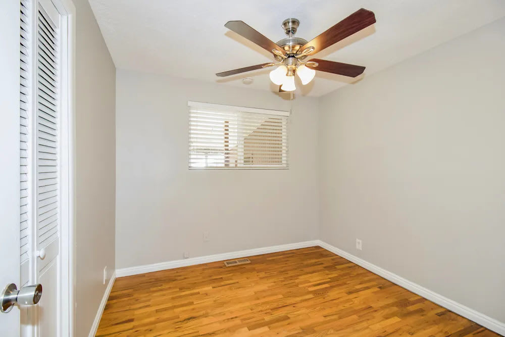 382 W Marquette Dr S – photo 5