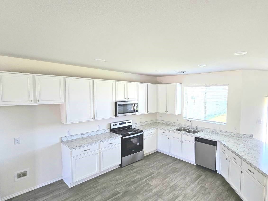 1004 Waverly Drive – photo 3