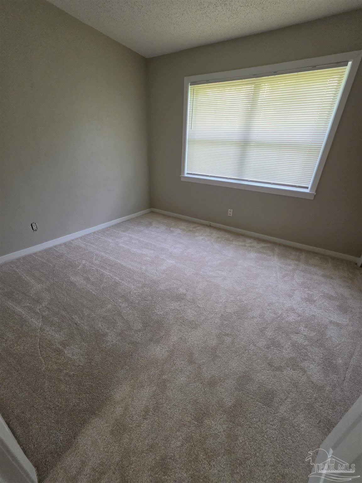 5733 Orange St – photo 4