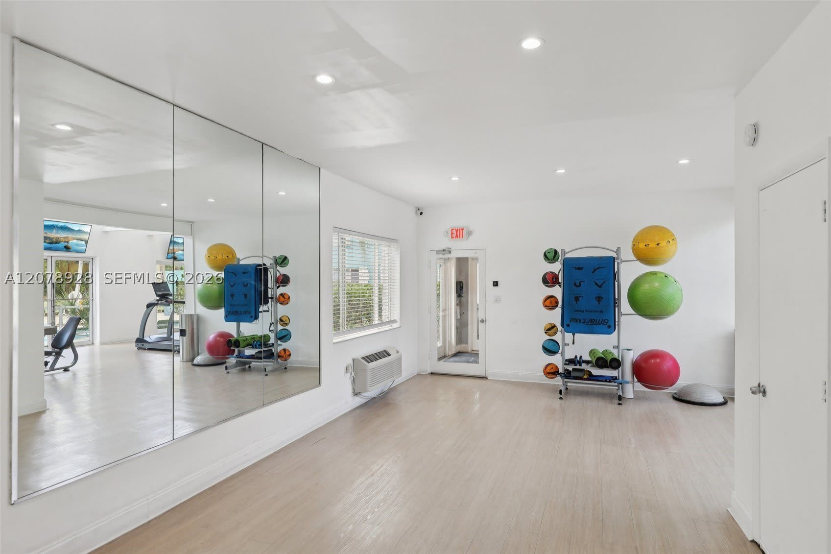 272 NE 53rd ST – photo 3