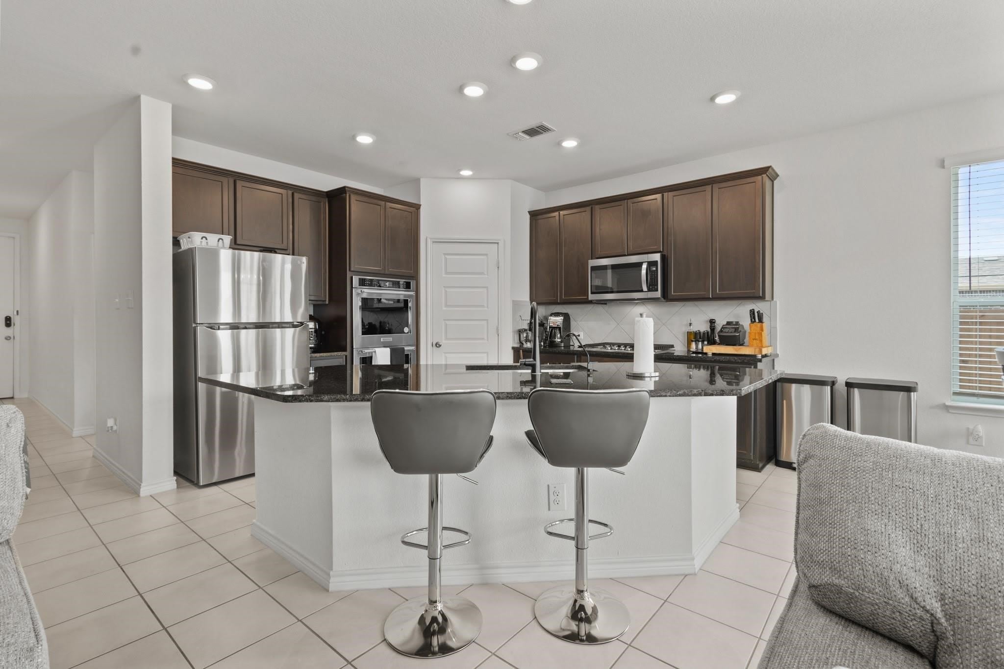 925 West Drive – photo 4