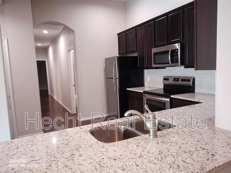1144 Stanley Way – photo 5