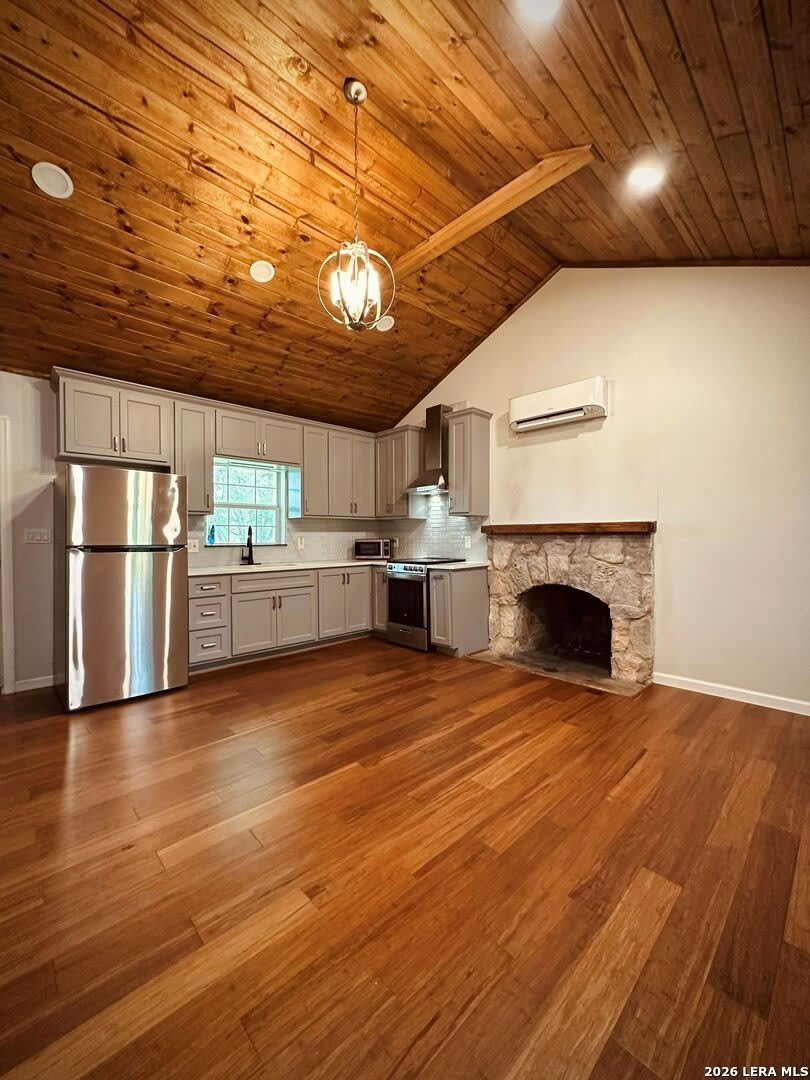 17803 HILLTOP DR – photo 4