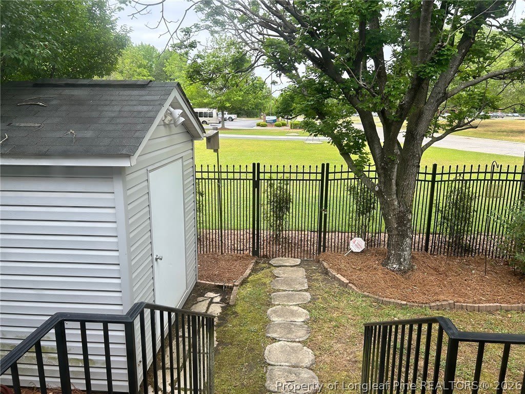 4890 Independence Drive – photo 2