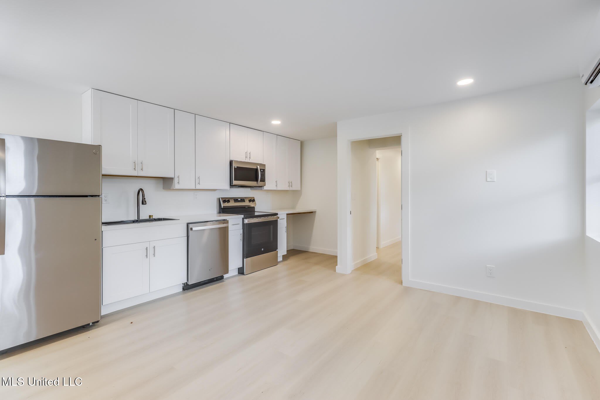 264 Mc Donnell Avenue Lot D – photo 3