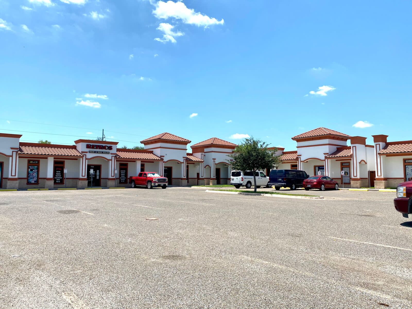 725 S Raul Longoria Rd – photo 2