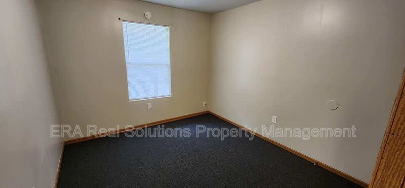 350 Elm Street – photo 5
