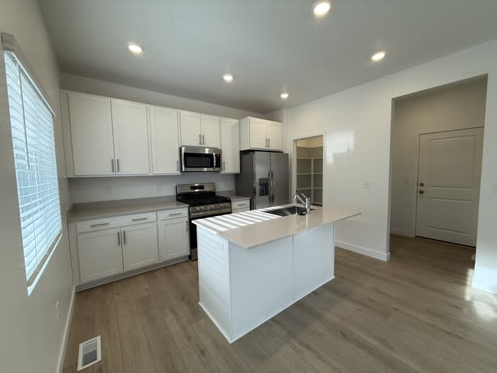 1545 Bravo Drive – photo 2