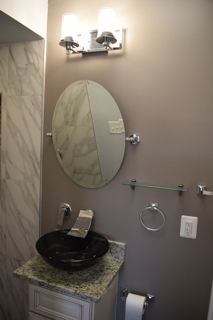 Charming 2 BD 2 BA with office near H St NE!! – photo 5