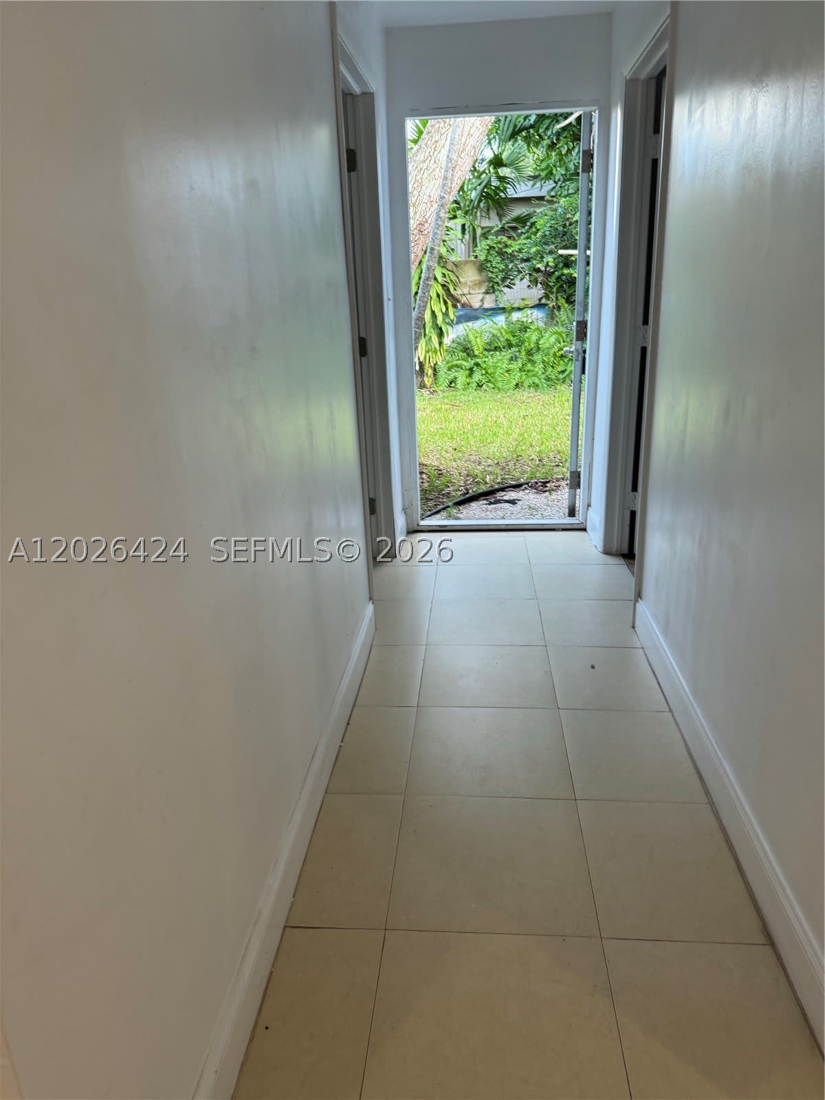 1180 NE 160th Ter – photo 5