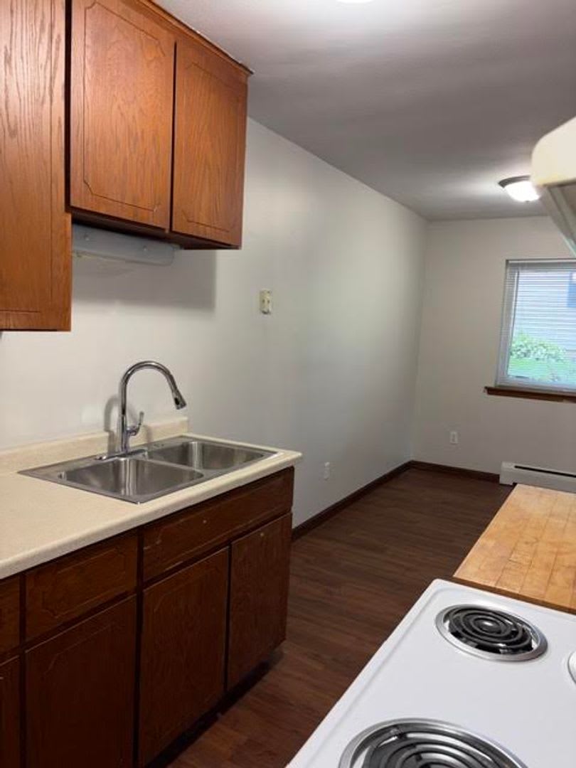1 Bedroom Condo in St. Louis Park – photo 2