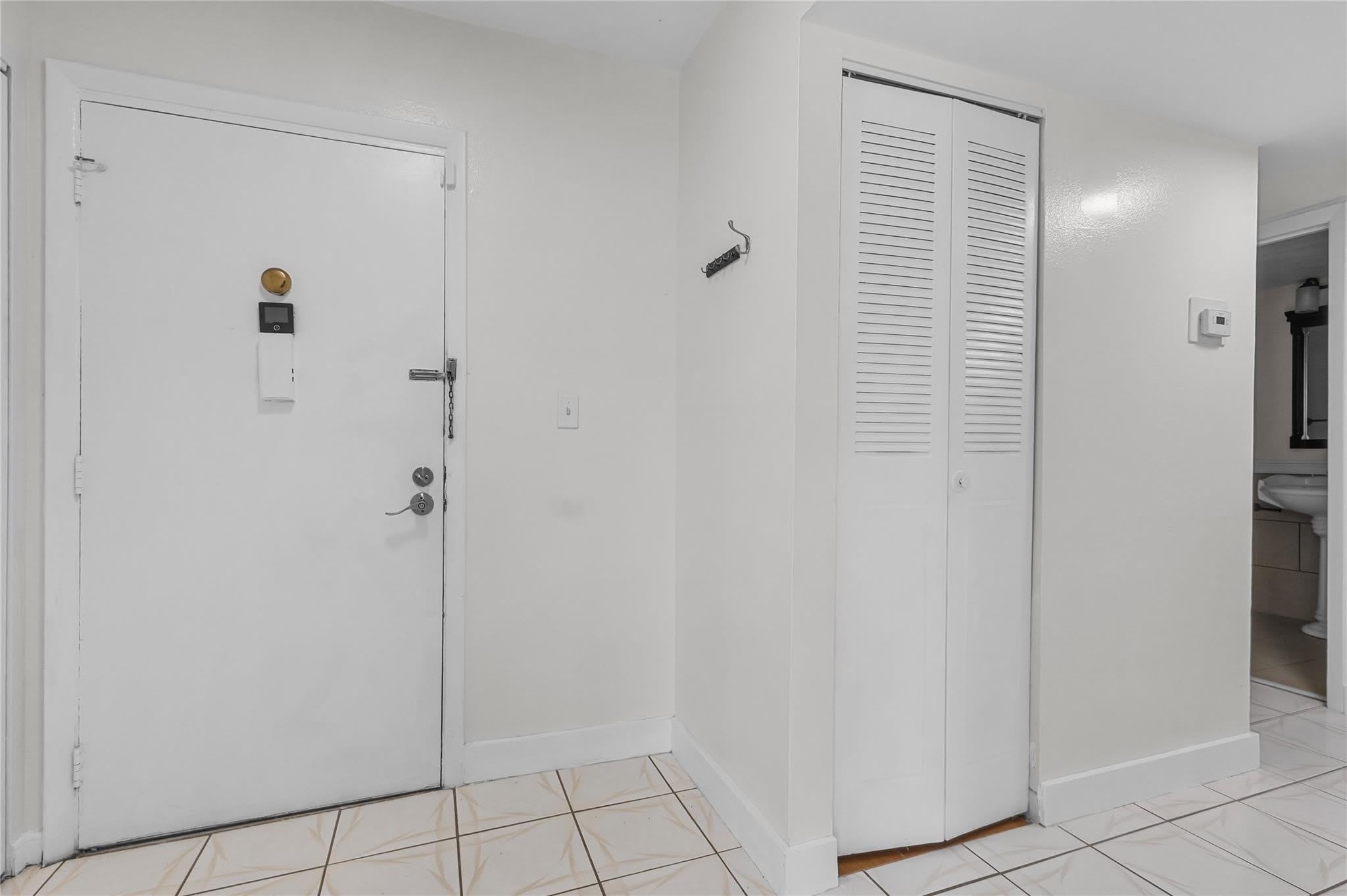 8205 NW 61st Street – photo 3