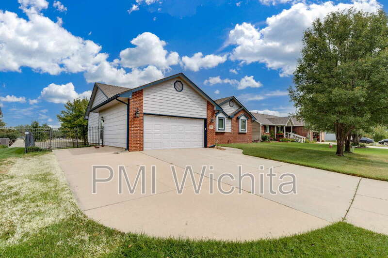 6514 W Briarwood Ave – photo 2