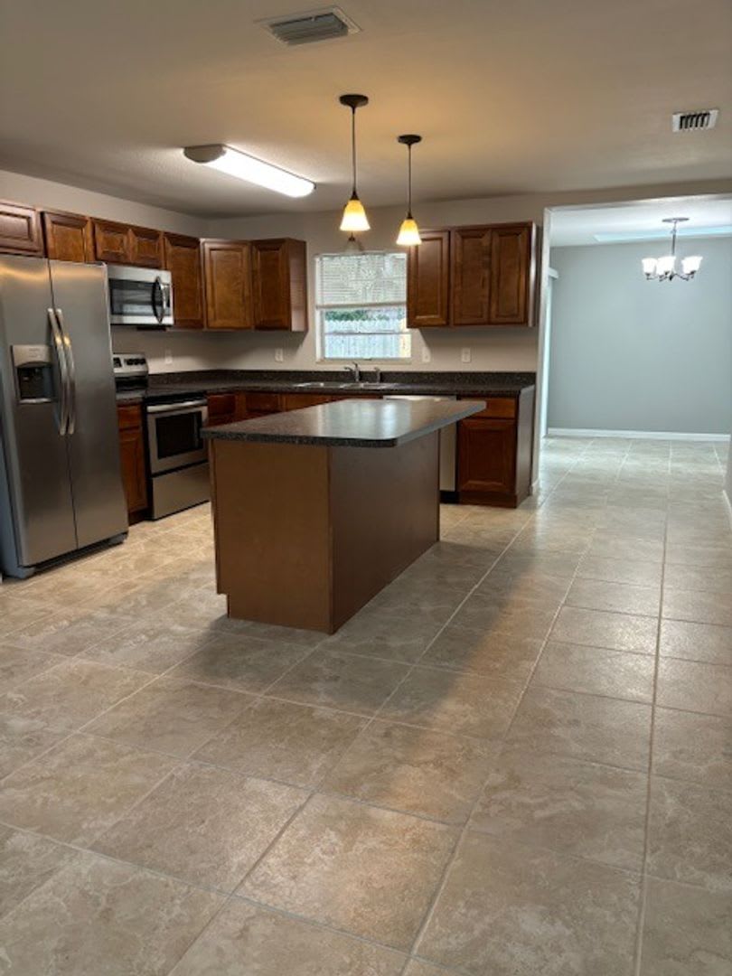 Must See! Renovated 3/2 Block Home Close To River! Water and Lawn Care Included – photo 3