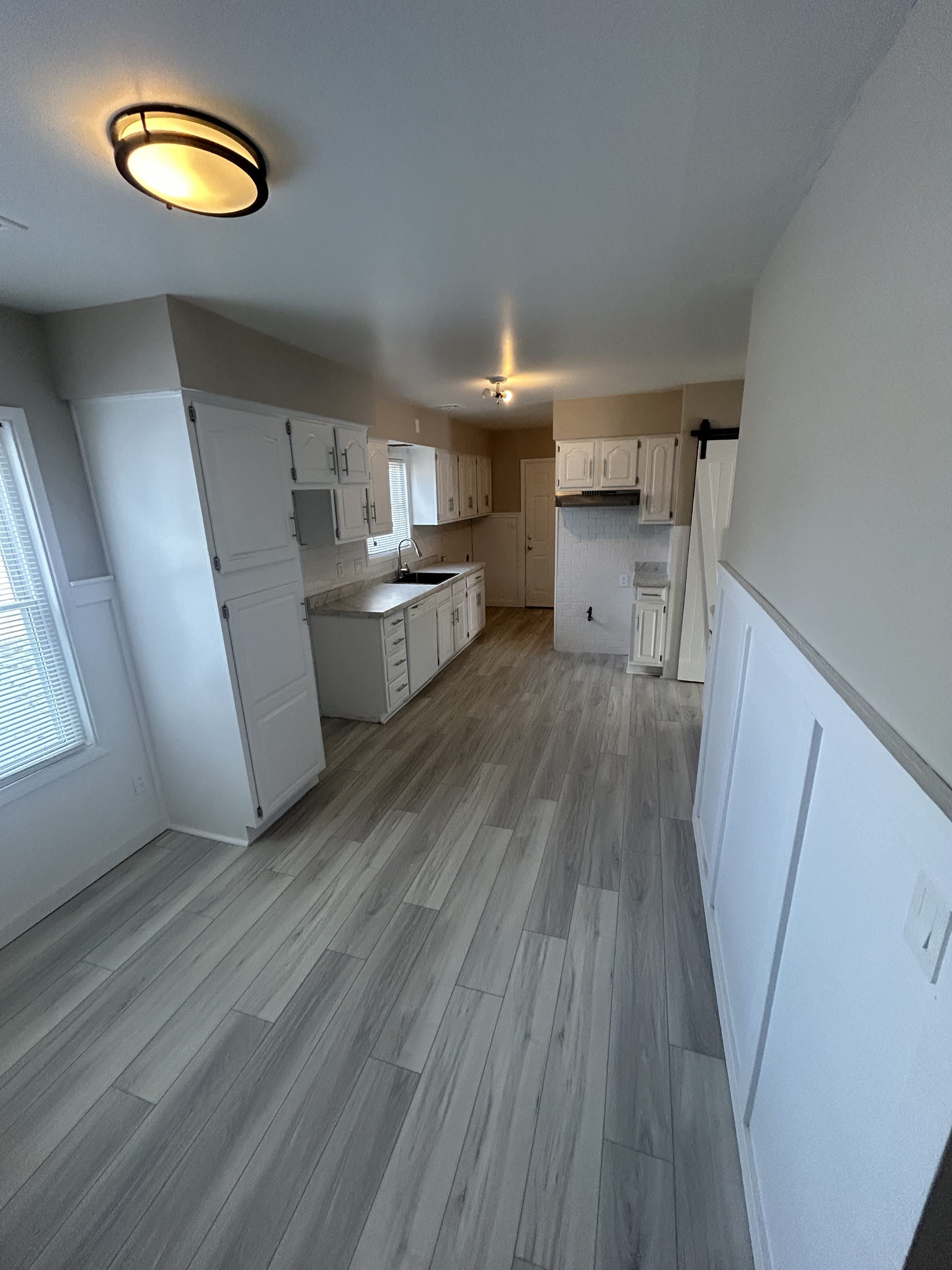 2132 McCartney Road – photo 2