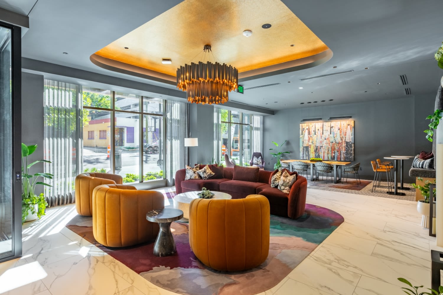 Momentum Midtown – photo 1