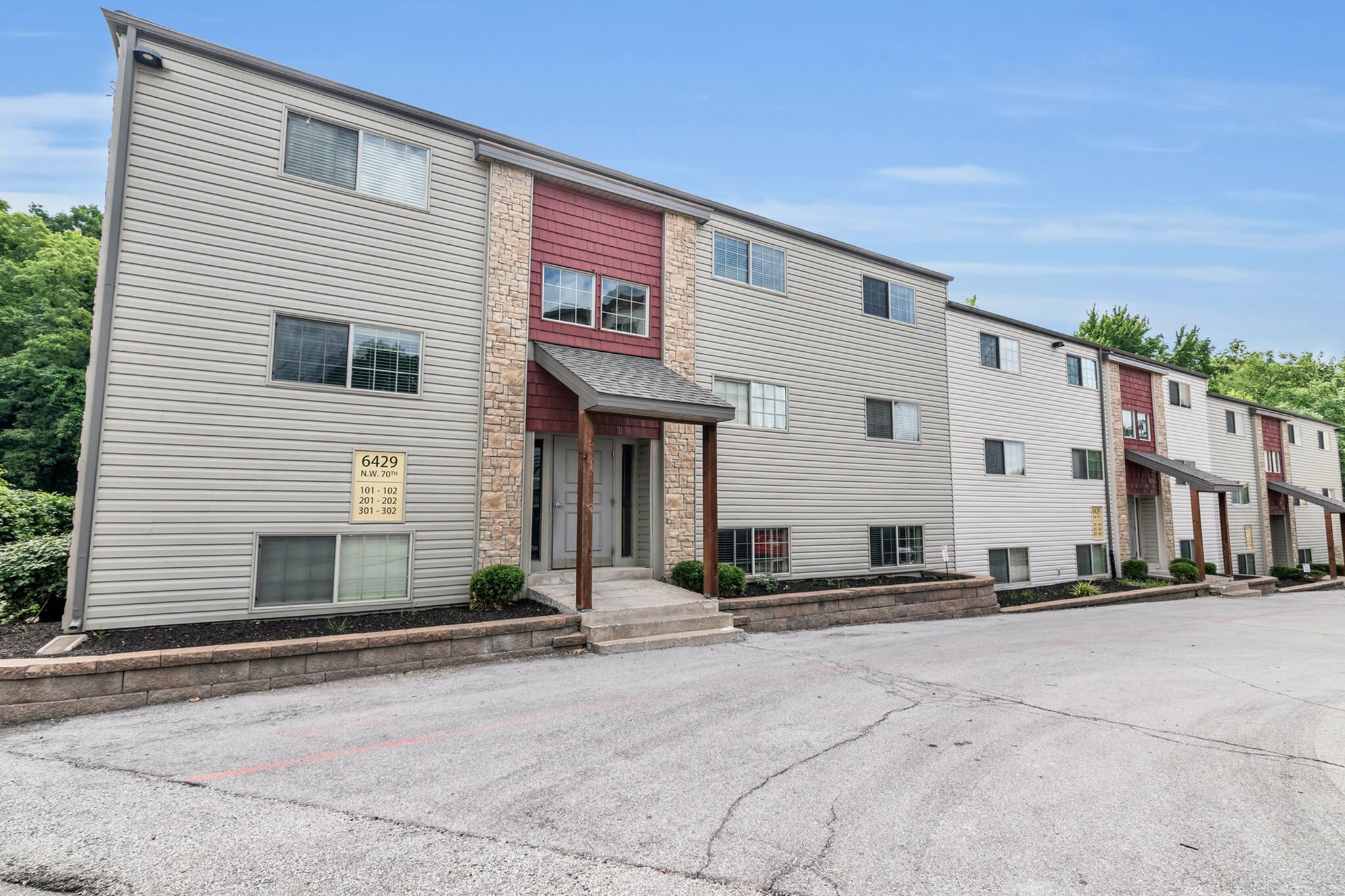 Woodhaven Apartments – photo 3