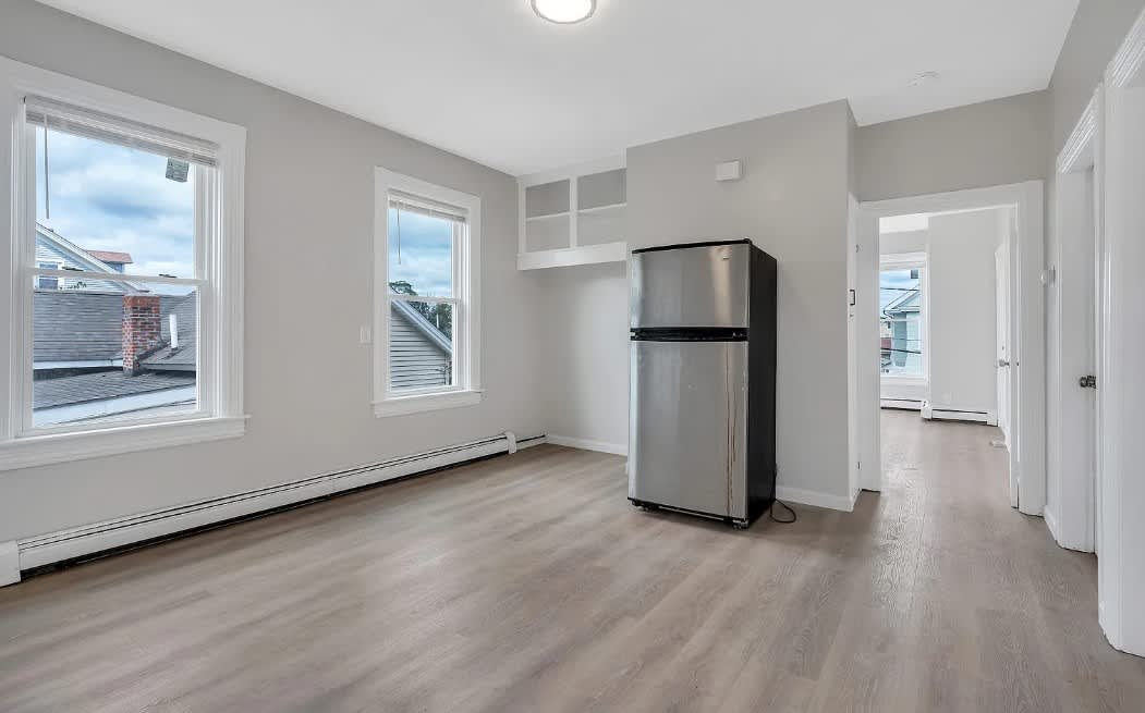 96 Centre St – photo 4