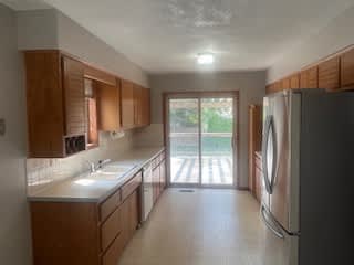 8612 North Rhode Avenue – photo 4