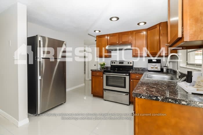 7310 Potomac Drive – photo 2