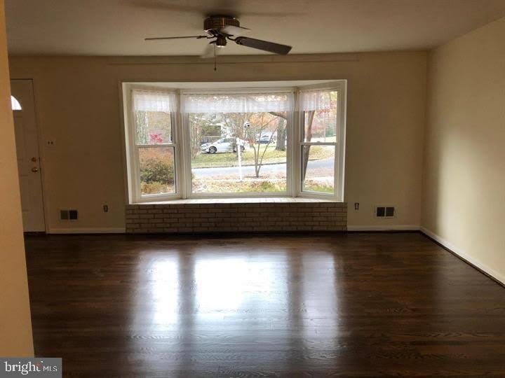 3532 QUEEN Drive – photo 4