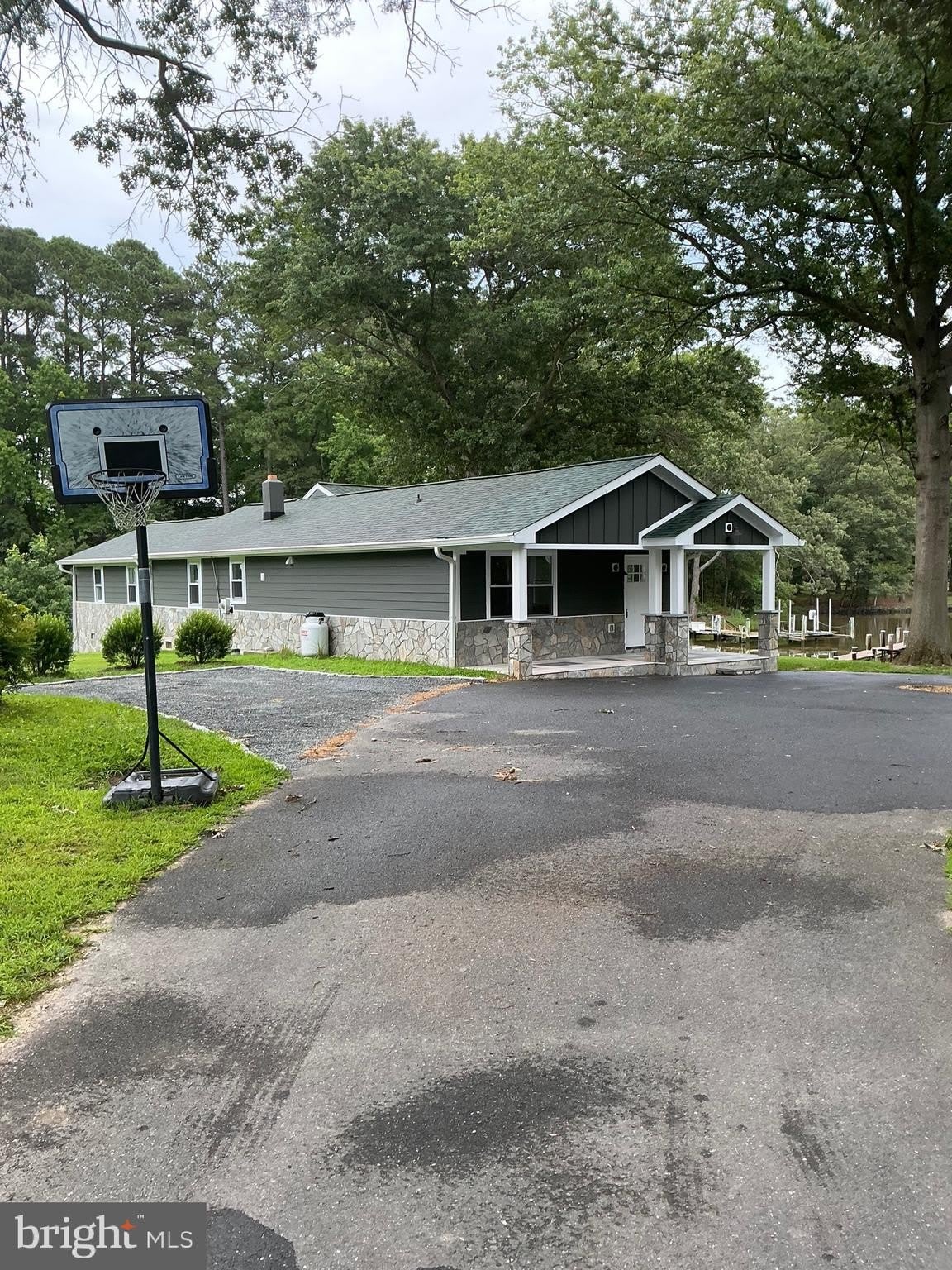 109 YEWELL Road – photo 2