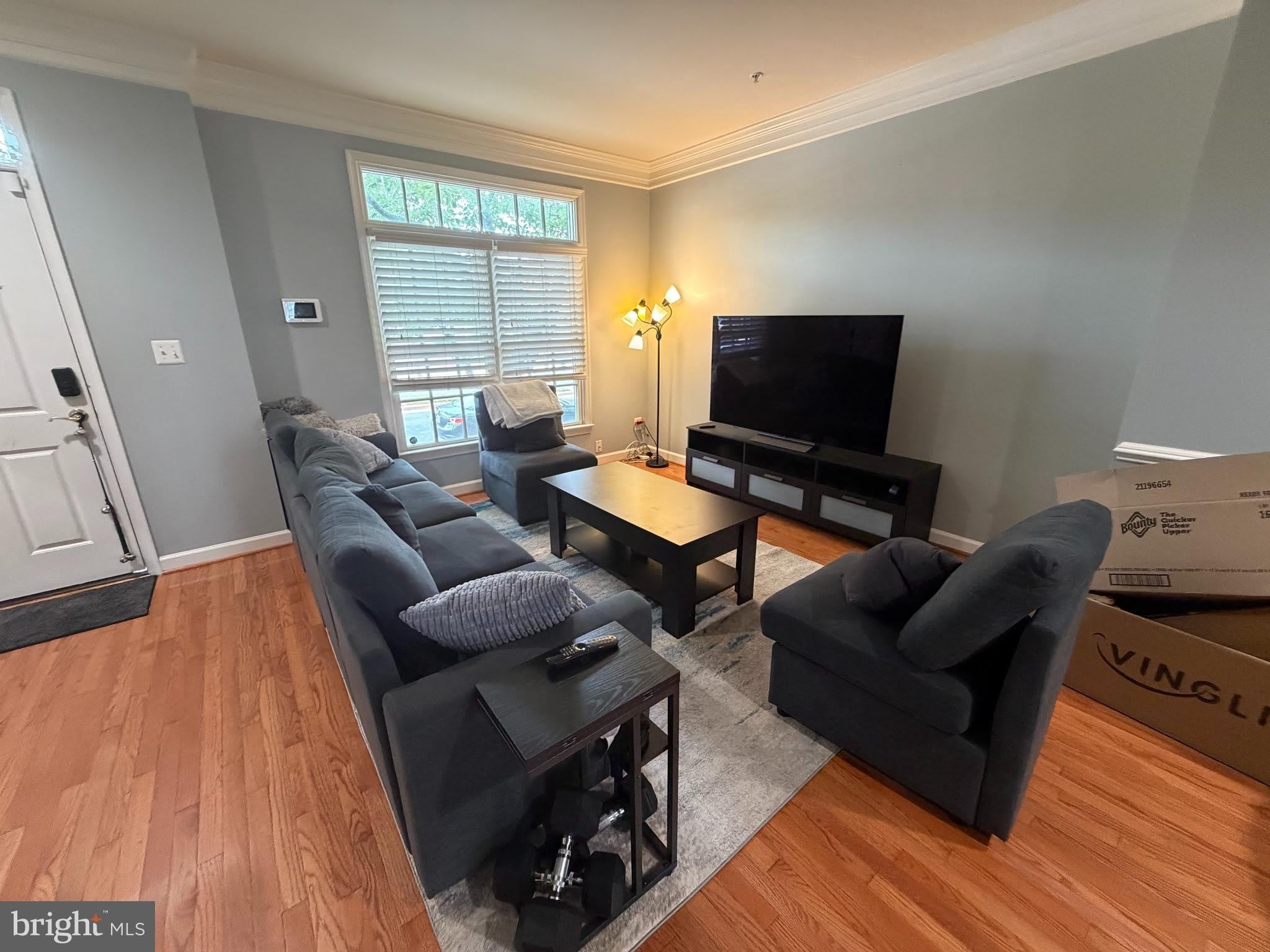 506 Fallsgrove Drive – photo 2