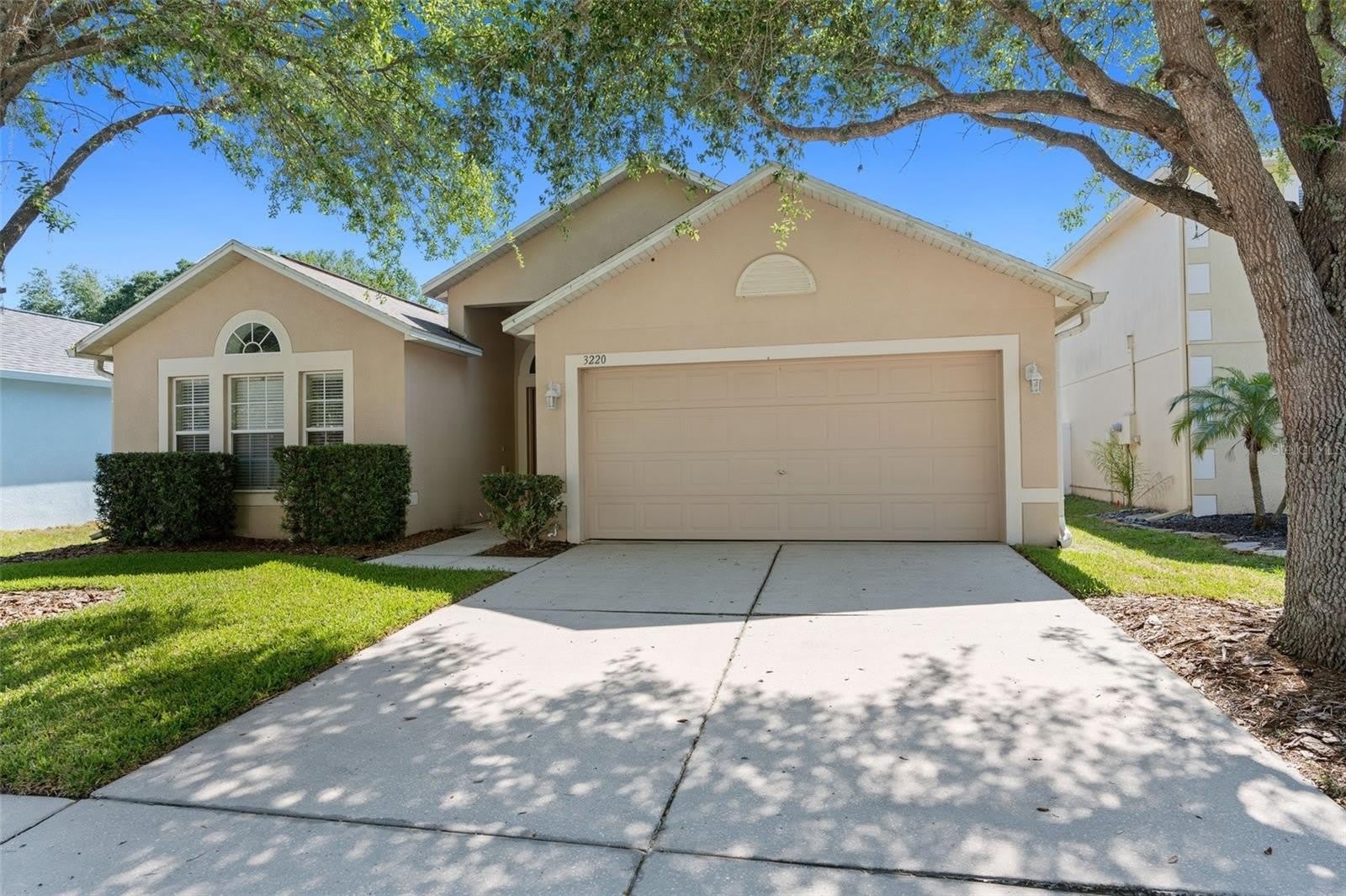 3220 BELLERICAY Lane – photo 1