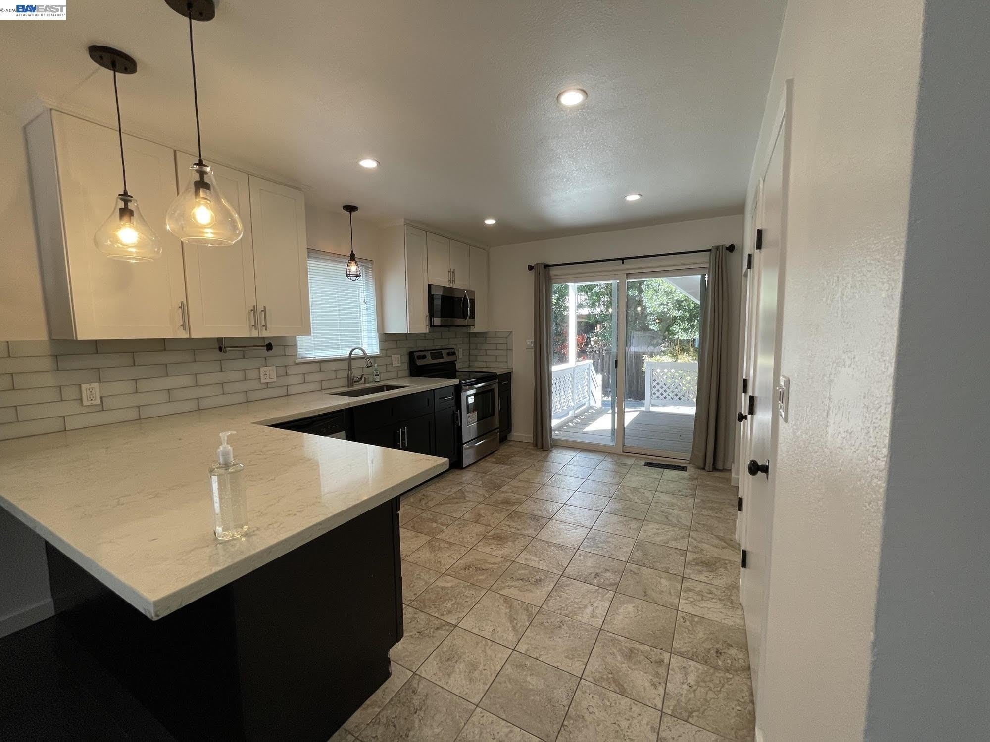 808 14th St – photo 2