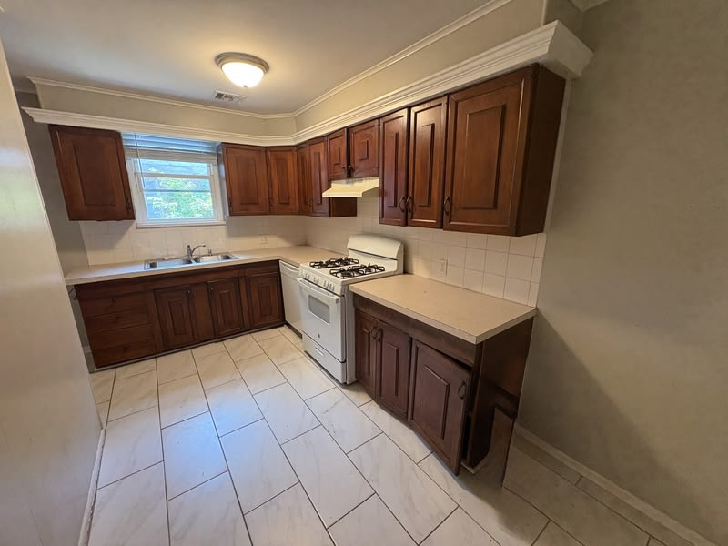3318 East Jasper Street – photo 2