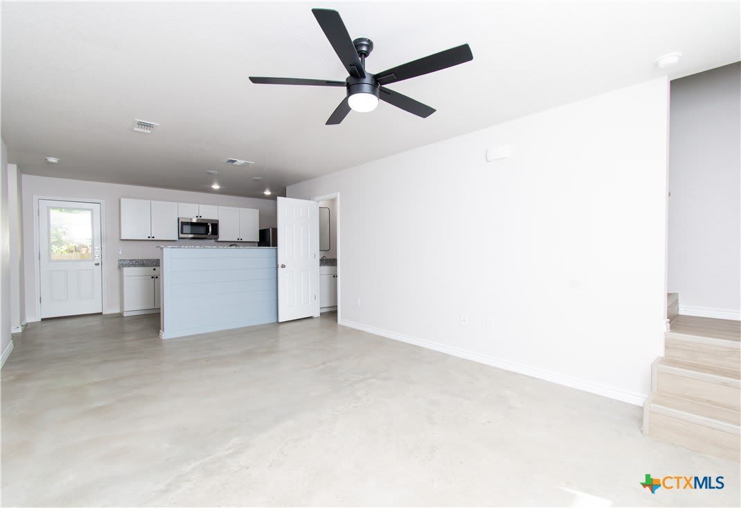 802 White Meadow Ln. – photo 2