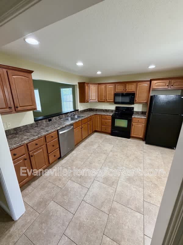 3909 Charlotte Avenue B – photo 5
