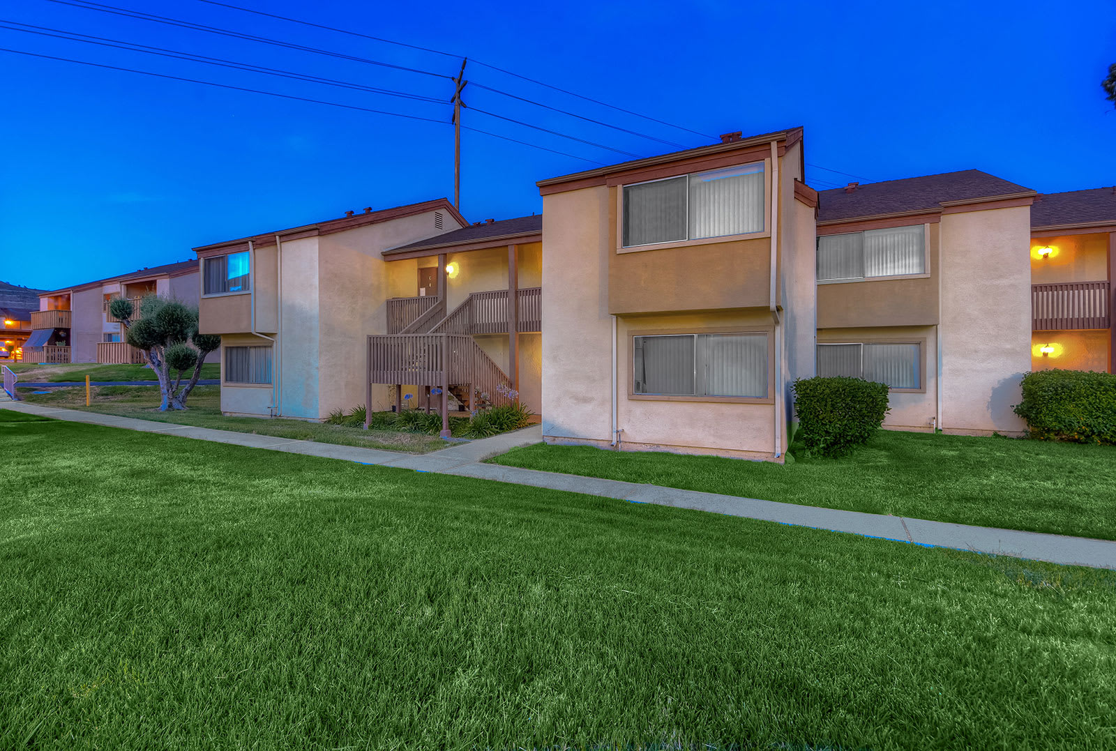 Woodside Village Apartments – photo 4