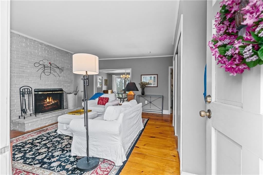 46 Chastellux Avenue – photo 3