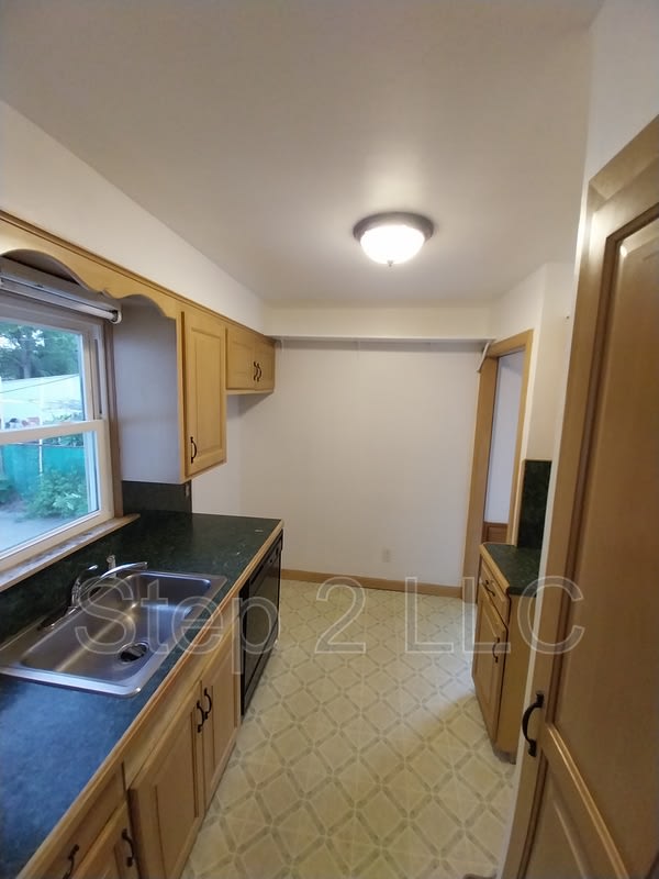 12904 Willard Avenue – photo 4