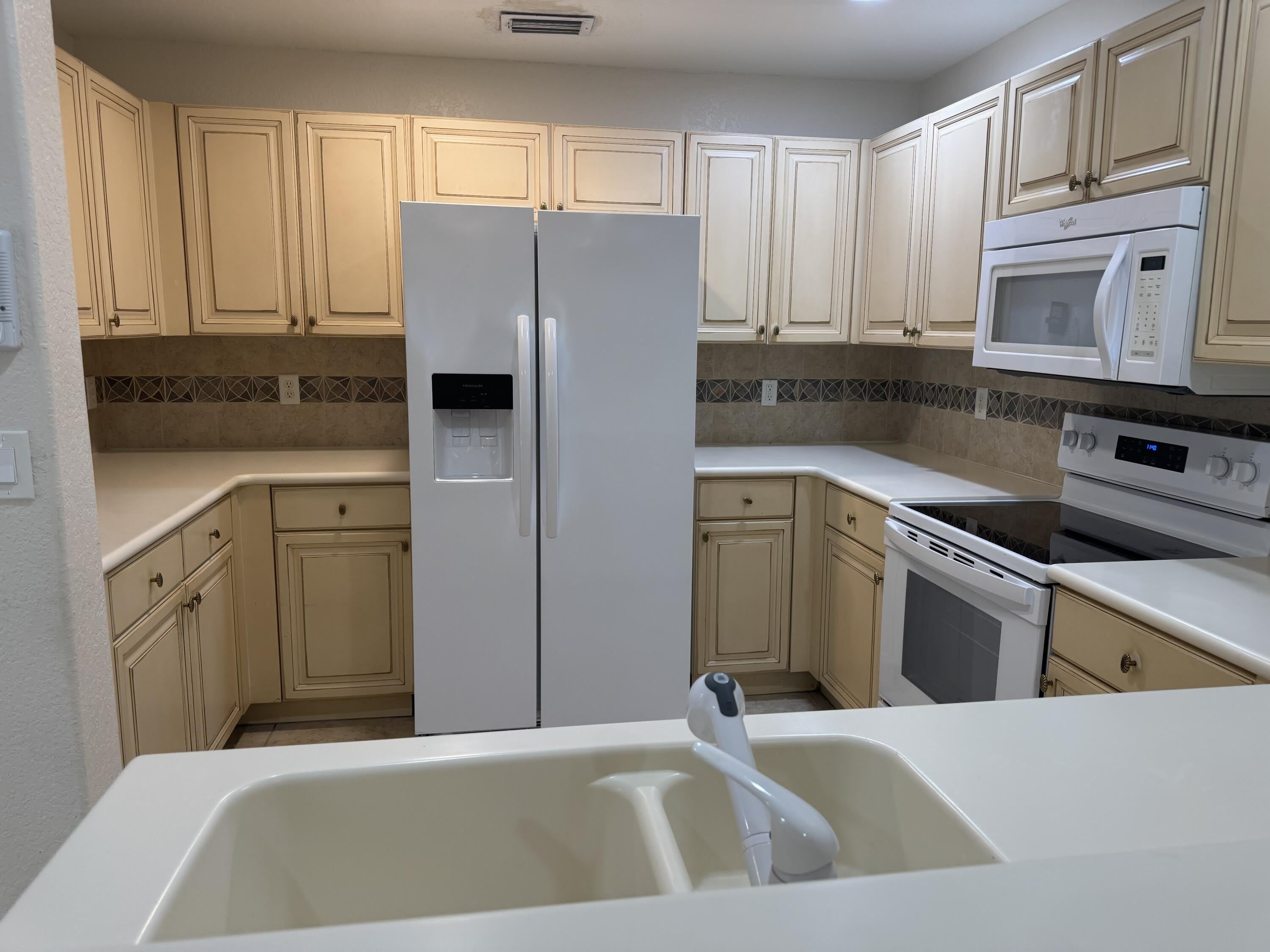3472 Commodore Court – photo 5