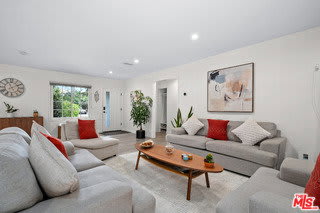 14346 Killion Street – photo 2
