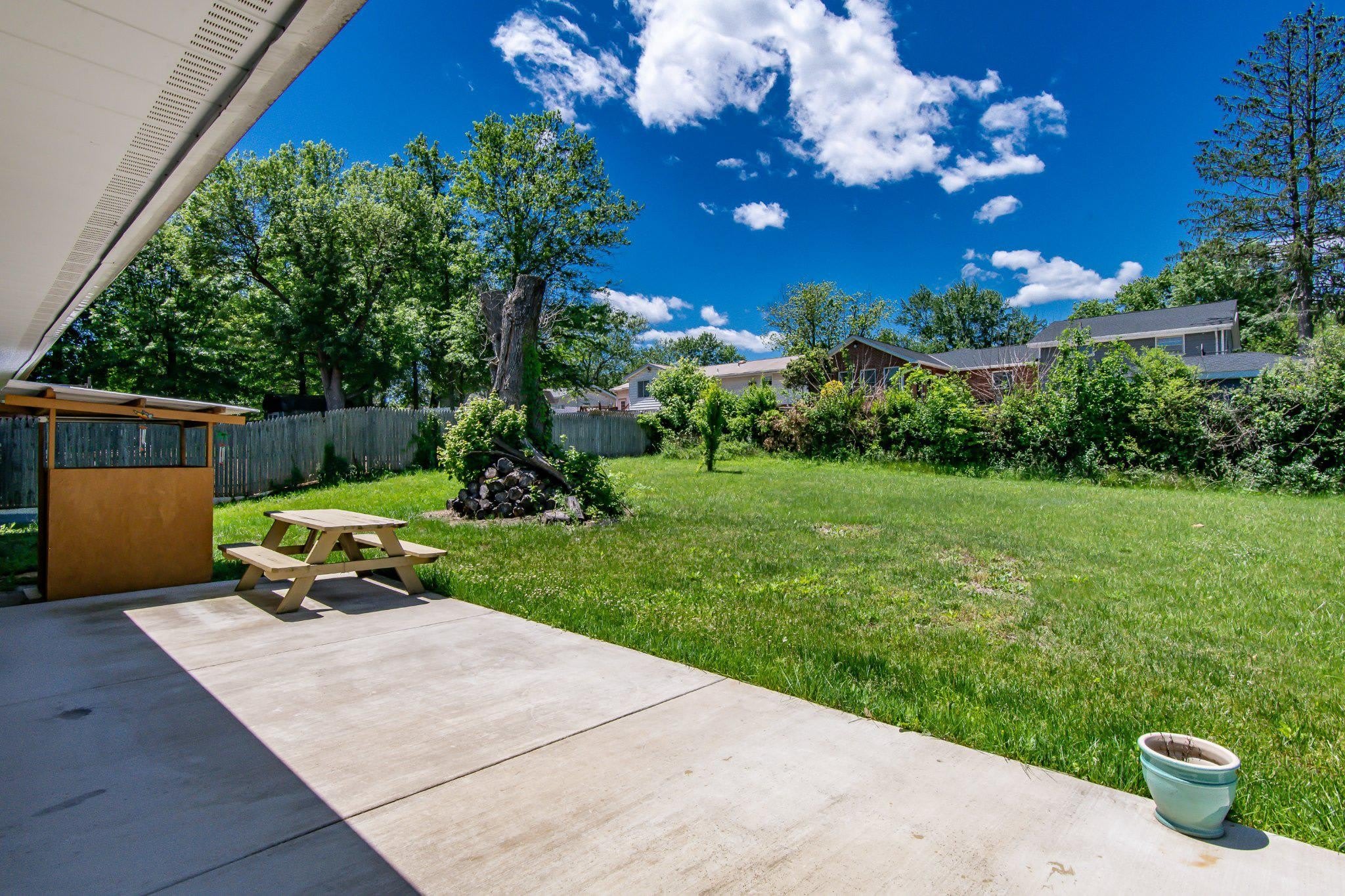 1607 N BRUNSWICK Street – photo 3