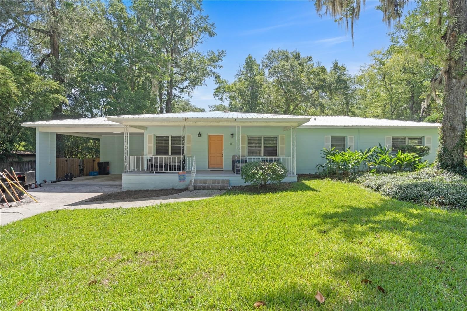 121 NW 29TH ST – photo 1