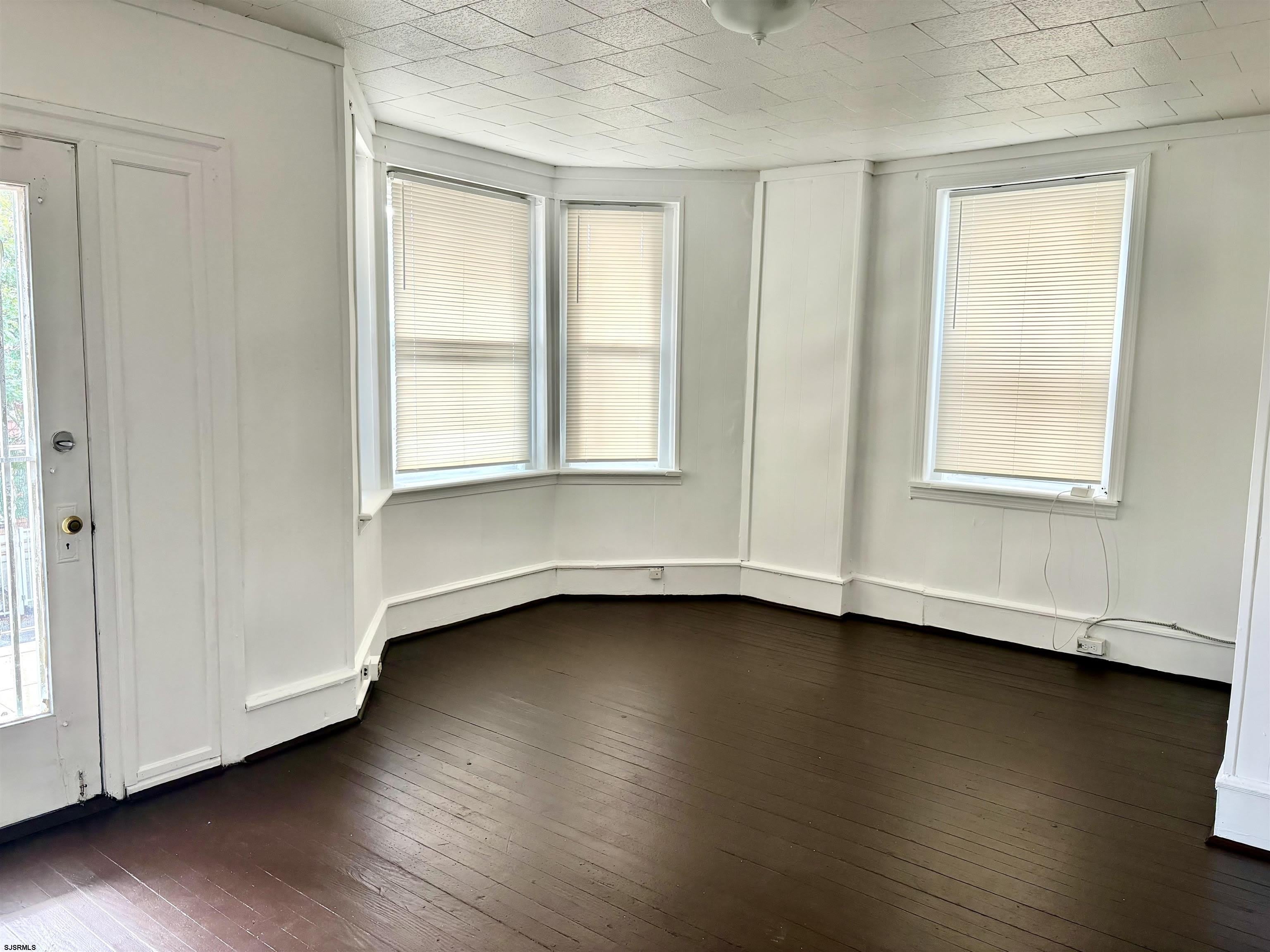 117 N Georgia Ave – photo 2