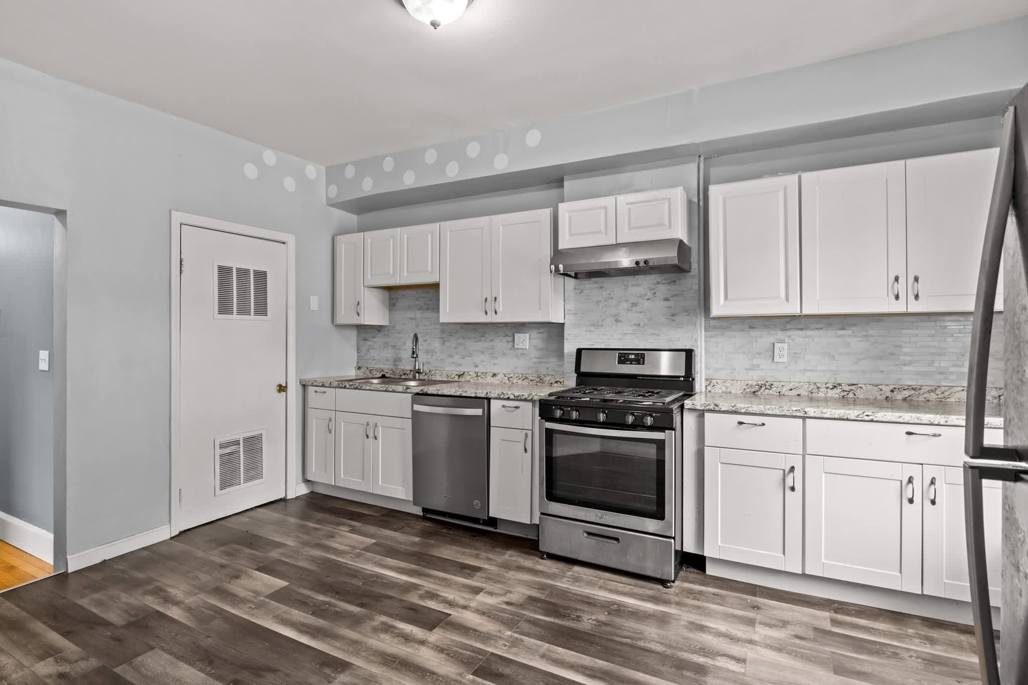 26 Alpine Place – photo 2