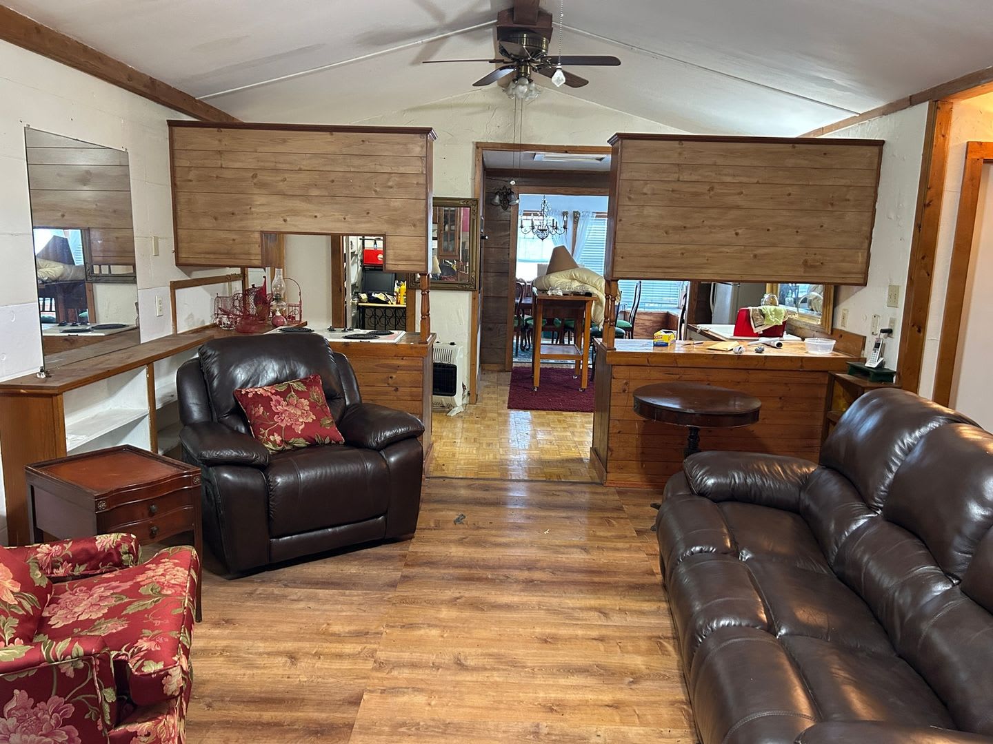 Spacious 4BR House in Brownsboro – photo 3
