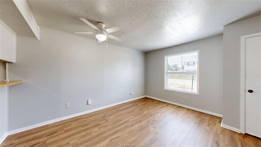 1327 Airline Drive – photo 4
