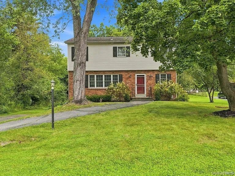 4 Fleetwood Drive – photo 1