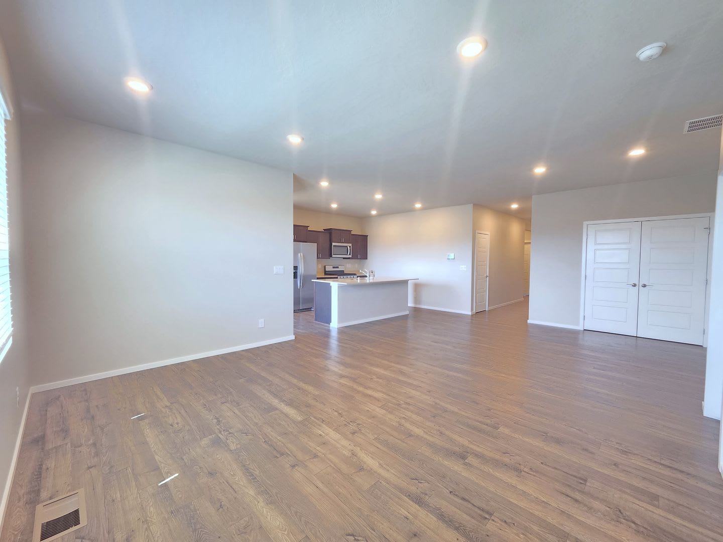 2 700 3 Bed 2 Bath Gorgeous Single Level Home With Beautiful Views – photo 5