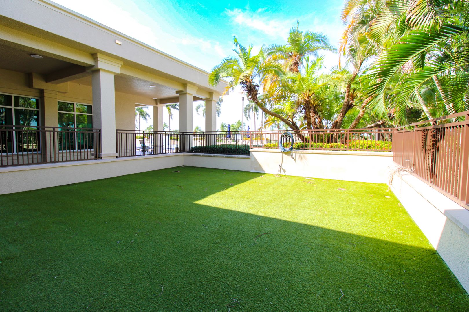 **STUNNING**FULLY FURNISHED**ANNUAL OR SEASONAL RENTAL**MERCADO** – photo 5