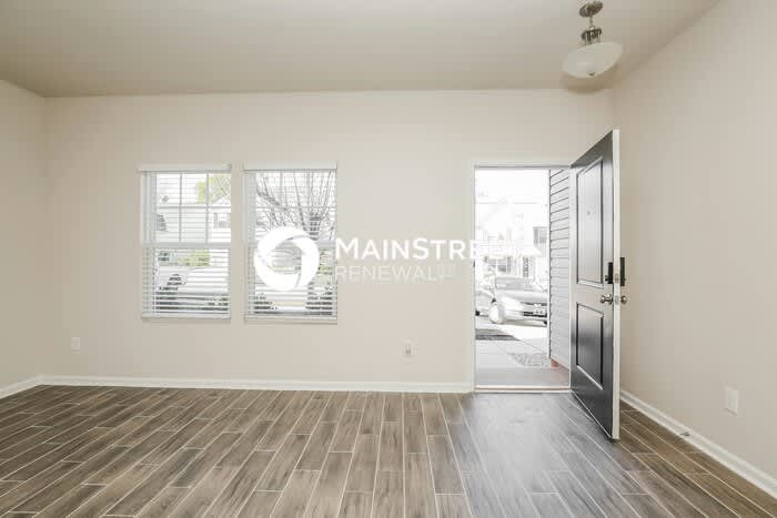 1028 Bitting Hall Circle – photo 3