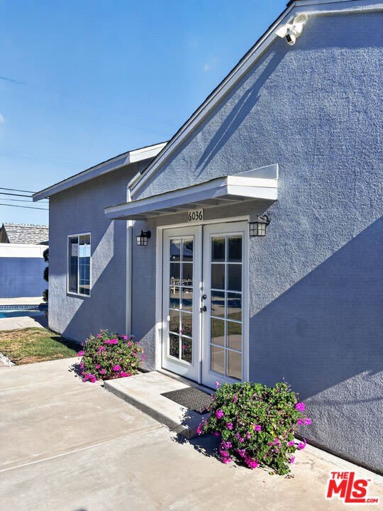 6036 Denny Ave – photo 2