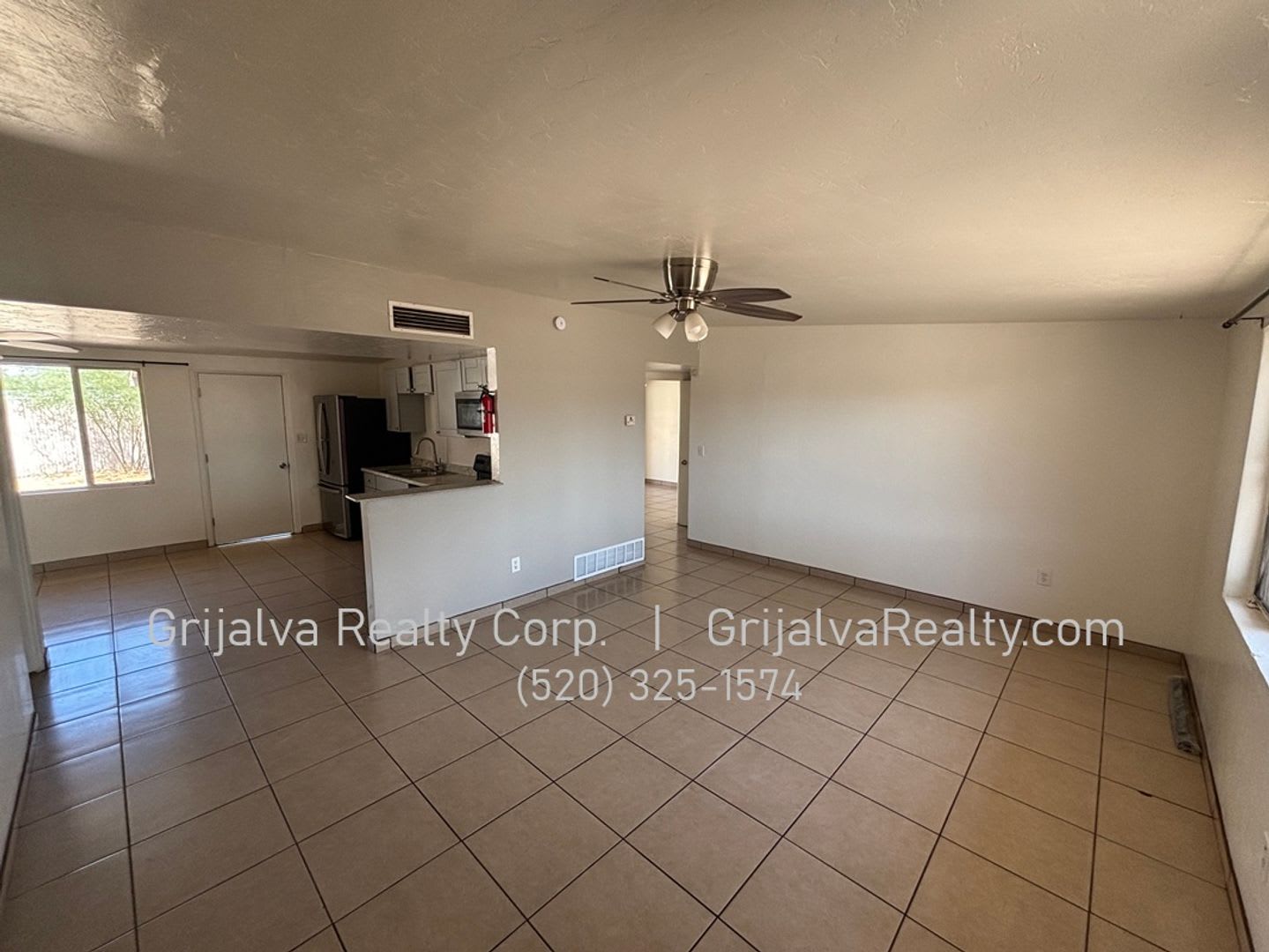 Beautiful 3 Bedroom, 2 Bath House in NW Tucson for Rent! * MOVE-IN SPECIAL! *(Ruthrauff/La Cholla) – photo 4